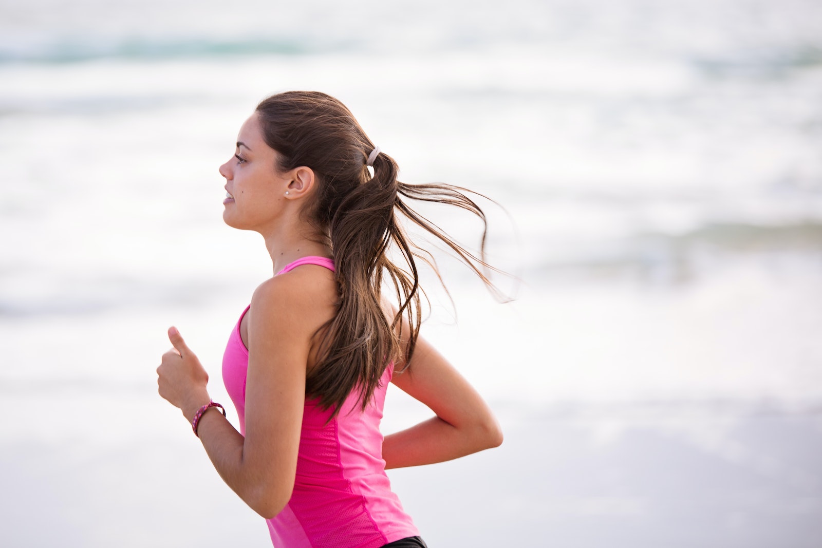 Bieganie a skuteczne spalanie kalorii: trzy treningi, które warto wypróbować