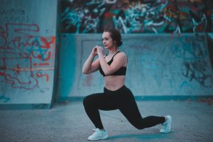 Trening siłowy a zdrowe jelita – jak utrzymać prawidłową florę bakteryjną?