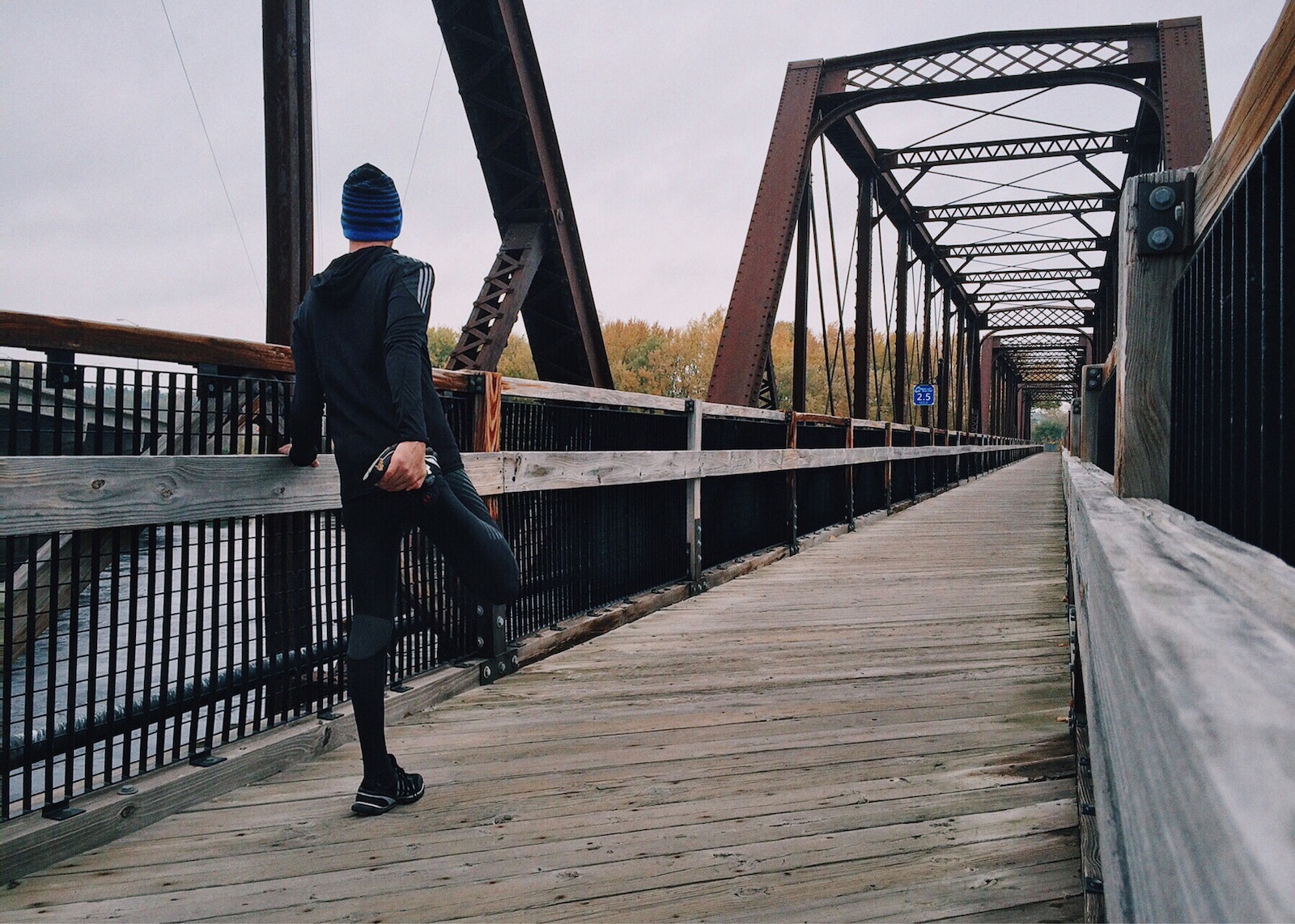 Jak skutecznie trenować bieganie na dłuższe dystanse?