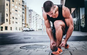 Optymalna liczba ćwiczeń i seria w treningu: poradnik dla sportowców